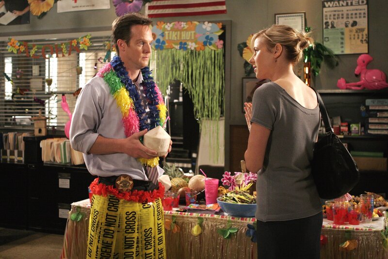 -- „Mr, Pictured: (l-r) Jason Gray-Stanford as Lt. – Bild: ORF/​Universal/​Carin Baer