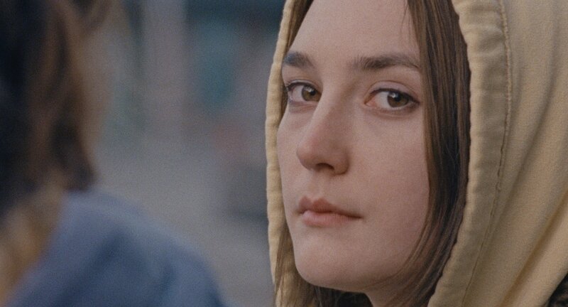 Autumn (Sidney Flanigan) – Bild: PLURIMEDIA (Focus Features, LLC.) Autumn (Sidney Flanigan) – Bild: PLURIMEDIA (Focus Features, LLC.)