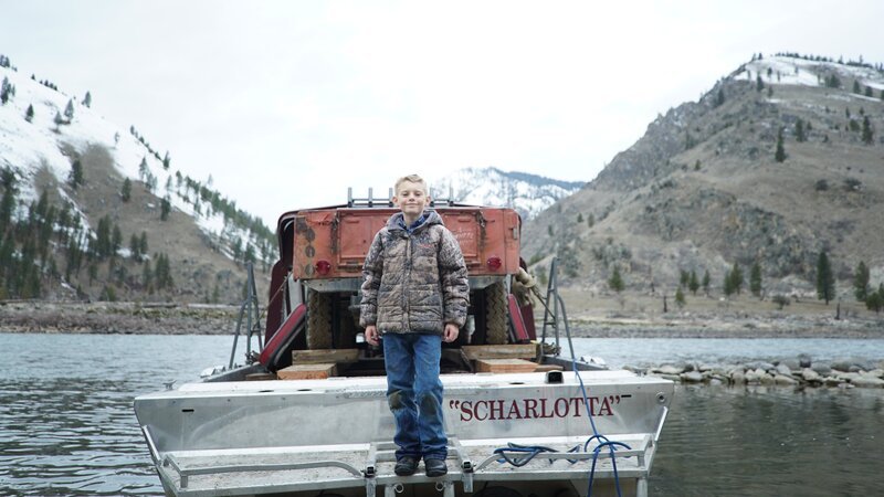 Dax Dewey stands on the boat at Mackay Bar. – Bild: Discovery Communications, LLC