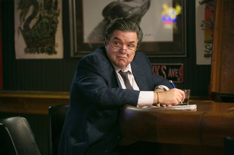 CHICAGO MED – „iNO“ Episode 102 – Pictured: (l-r) Oliver Platt as Dr. Daniel Charles – Bild: NBCUniversal Media, LLC (C)UNIVERSAL CHANNEL /​ Elizabeth Sisson/​NBC