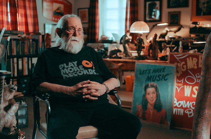 SWR JÄGER UND SAMMLER, Richard Weize baute mit seiner Frau eine der weltweit größten und bedeutendsten Sammlungen historischer Ton-Aufnahmen auf. – Bild: SWR/​Sunbird