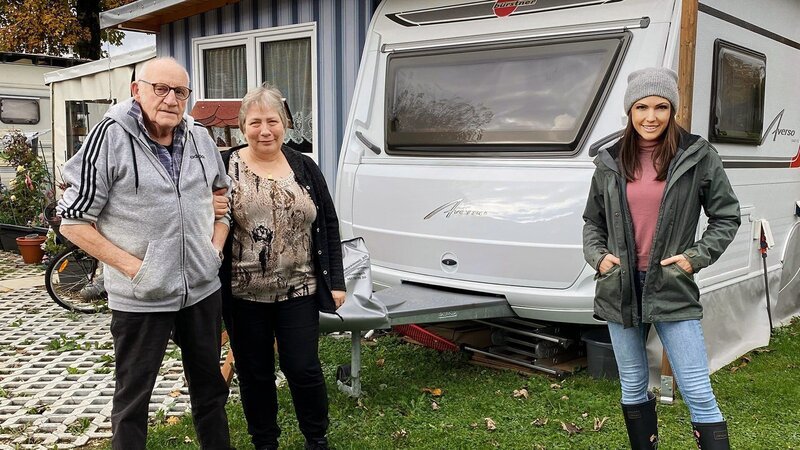 Ding Dong – Die kleinsten Tiny Häuser Viola bei Priska und Gottfried Häring auf dem Campingplatz in Frick 2021 – Bild: SRF