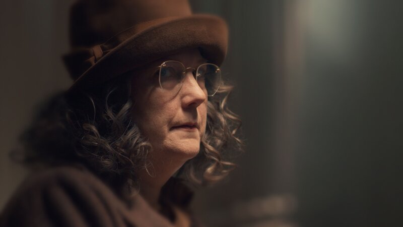 Esther Henne (Margaret Kane-Rowe) – Bild: RTL /​ Curiosity Stream /​ Lonely Hearts Killers