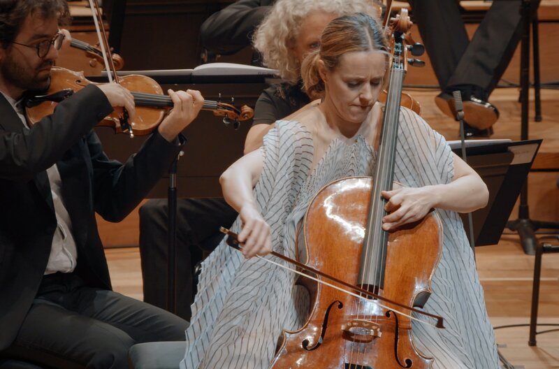 Klaus Mäkelä dirigiert Schostakowitsch mit Sol Gabetta – Bild: Sombrero & Co.