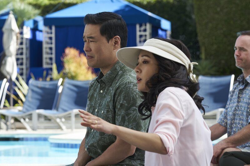 Louis Huang (Randall Park, l.); Jessica Huang (Constance Wu, r.) – Bild: American Broadcasting Companies