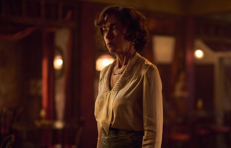 Kate Galloway (Julianne Nicholson) – Bild: Bad Wolf Ltd. /​ Kevin Baker