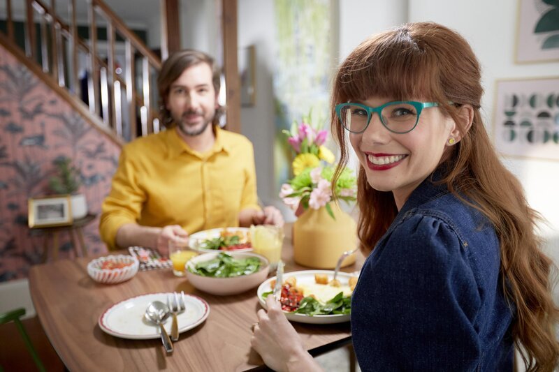 Aaron (l.); Mary Berg (l.) – Bild: MARY II PRODUCTIONS LIMITED /​ Geoff George