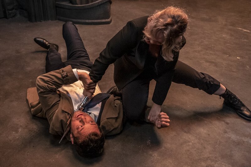 Castiel (Misha Collins, l.) – Bild: The CW Network, LLC /​ Colin Bentley