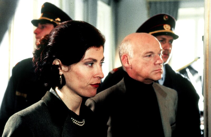Babett Arens (Ulrike), Dieter Hollinderbäumer (Sundmark). – Bild: ORF/​BEO-Film