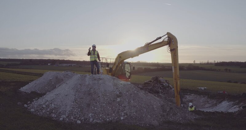 Kent, England – Marty Morgan at V2 dig, Horton Kirby, Kent, UK. – Bild: National Geographic