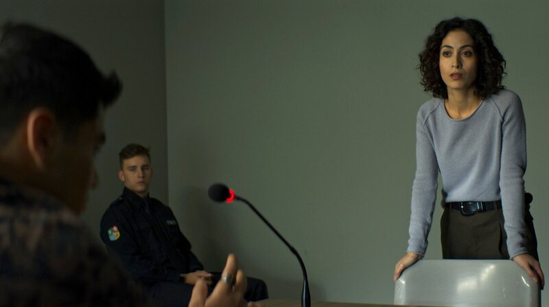 Schattenmord: Unter Feinden – Bild: ARD Degeto Film/​UFA Fiction/​Jörg Widmer (Repro)