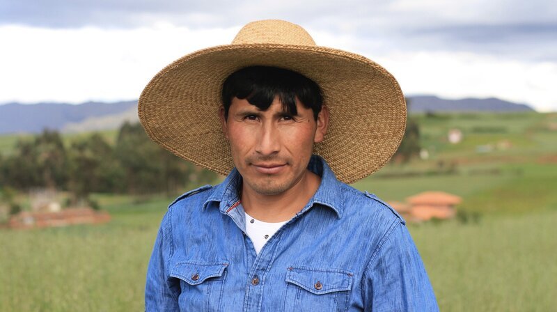 Der Ursprung der Kartoffel liegt in Südamerika, wo bis heute zahlreiche Kartoffelsorten angebaut werden. Viele peruanische Familien in den Anden verdienen ihren Lebensunterhalt durch Landwirtschaft. – Bild: phoenix/​ZDF/​Bruno Canale