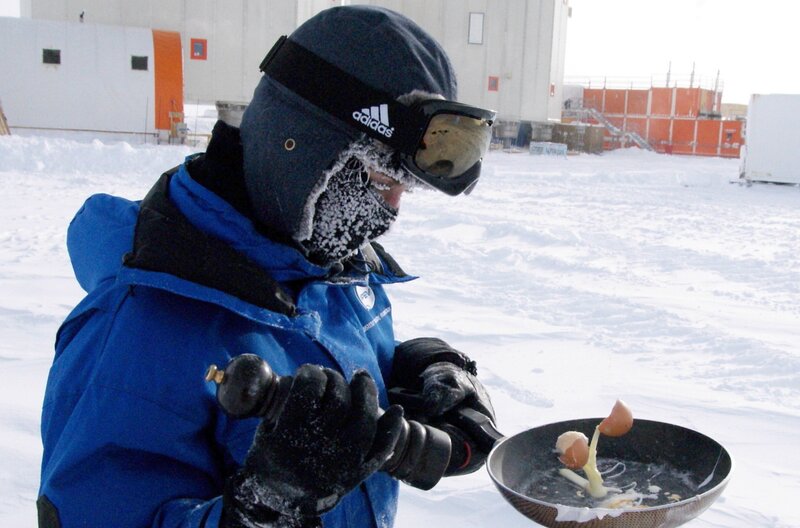 Marssimulation in der Antarktis: Extreme Kälte von bis zu minus 80 Grad Celsius herrscht in der Antarktis – vergleichbare Temperaturen wie auf dem Mars. – Bild: Carmen Possnig