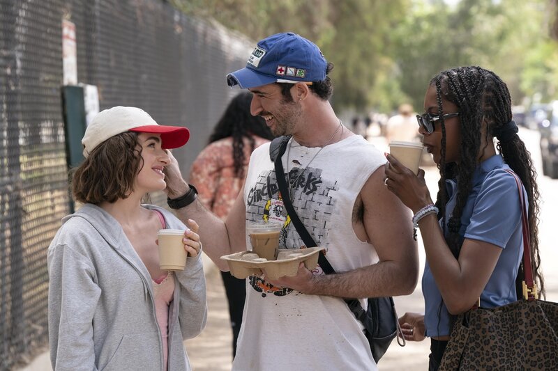 l-r: Maia (Rachel Sennott), Charlie (Jordan Firstman), Alani (True Whitaker) – Bild: Warner /​ Home Box Office, Inc.