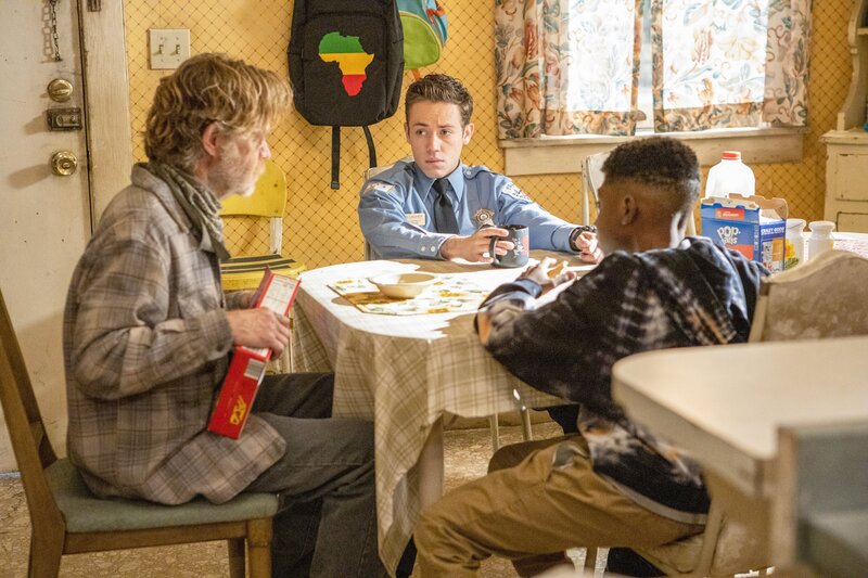 L-R: Frank Gallagher (William H. Macy), Carl Gallagher (Ethan Cutkosky) and Liam Gallagher (Christian Isaiah) – Bild: ORF/​TELE-München/​Warner/​Showtime/​Paul Sarkis