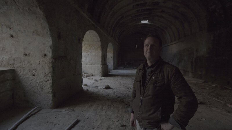 Malta – Marty Morgan in den Tunneln von Valetta. (Paul Lang/​National Geographic) – Bild: Copyright © The National Geographic Channel.