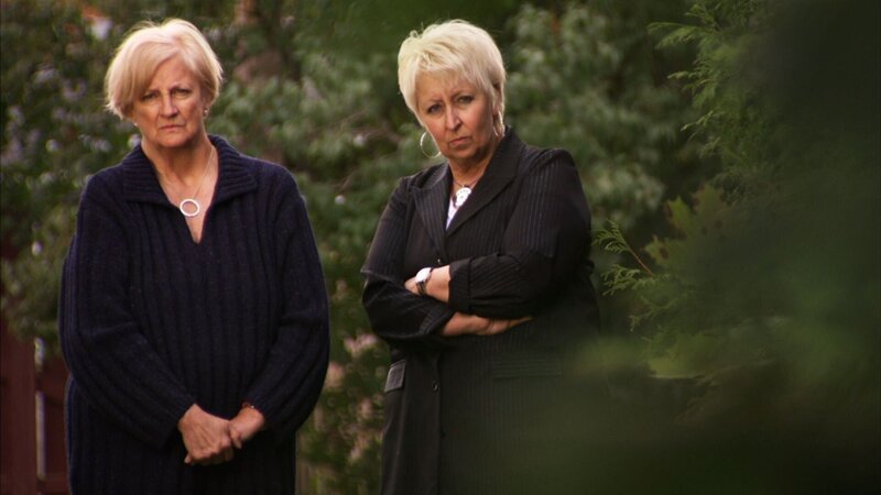 Als Barbara Daniels (li.) einem charmanten Iren das Ja-Wort gibt, kann sie nicht wissen, dass sie es mit einem Bigamisten zu tun hat. 30 Jahre später hat sie die Chance zur Rache – Bild: RTL Crime