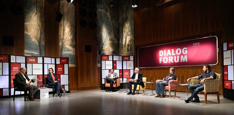 Peter Bruck, Susanne Schnabl, Andreas Lechner, Klaus Unterberger, Evelyn Kreuzer, Manuel Haftner. – Bild: ORF/​Thomas Jantzen