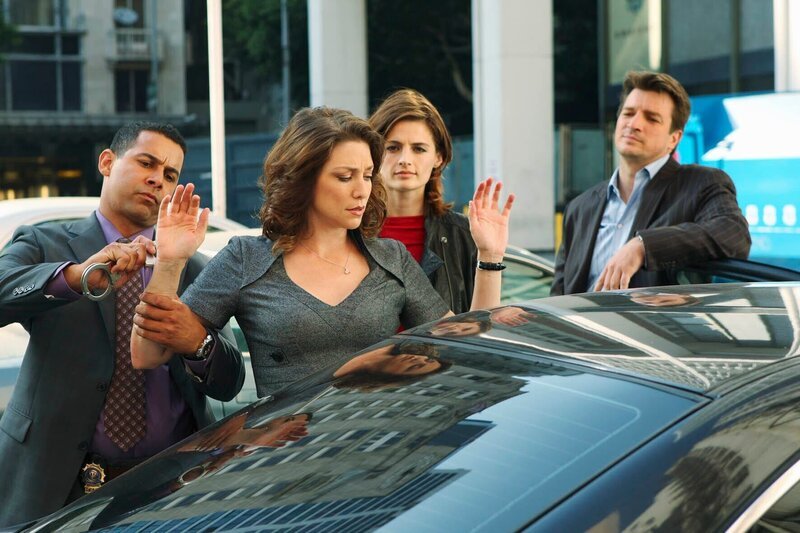 In the back, L-R: Javier Esposito (Jon Huertas), Kate Beckett (Stana Katic), Richard Castle (Nathan Fillion). In the front: Sue Vaughn (Jennifer Riker). – Bild: ABC/​KAREN NEAL /​ Marlyse Press Photo/​MPP