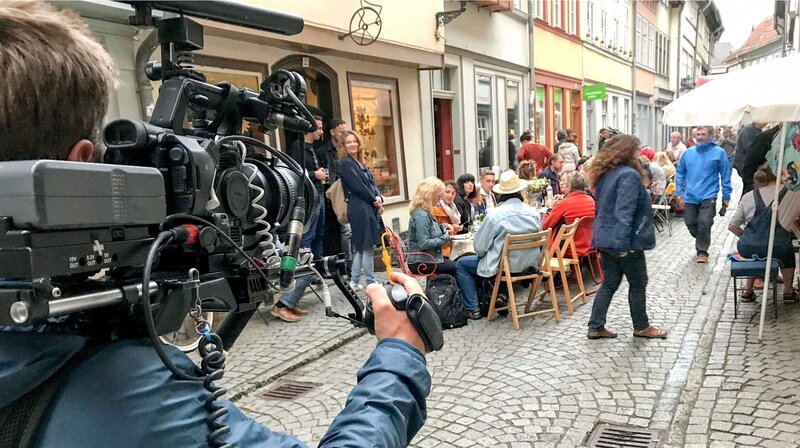 Einmal im Jahr feiern die Bewohner ihr eigenes Fest. – Bild: MDR/​Tatjana Kadegge/​Savidas