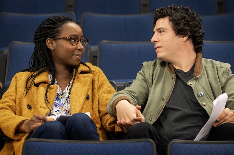 L-R: Laura (Sasha Compère), Sam (Jon Bass) – Bild: CURTIS BONDS BAKER /​ TM & Turner Entertainment Networks, Inc. A Time Warner Company. All Rights Reserved