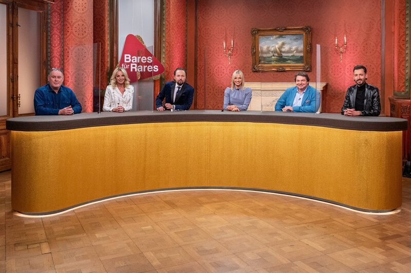 v.li.: Walter Lehnertz, Susanne Steiger, Wolfgang Pauritsch, Dr. Elisabeth Nüdling, Daniel Meyer, Fabian Kahl – Bild: ZDF und Sascha Baumann