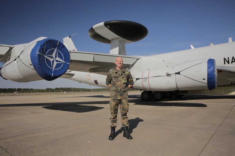 Jens Meier – NATO Deutschland. – Bild: TwoFour Broadcast