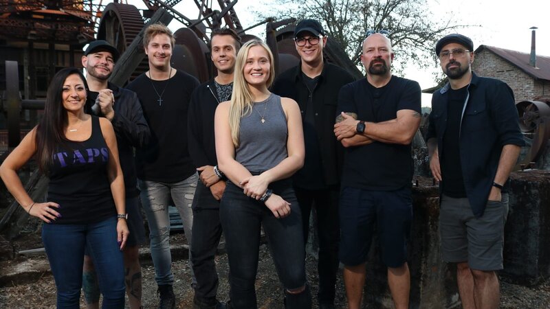 Alex Schroeder, Tanner Wiseman, Chelsea Laden and Dakota Laden are joining Jason Hawes, Steve Gonsalves, Dave Tango and Shari Debenedetti to investigate the Argonaut and Kennedy Mines. – Bild: Discovery, Inc. All Rights Reserved.