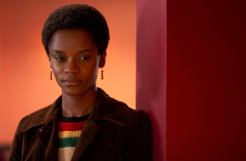 Die Aktivistin Altheia Jones (Letitia Wright) ist Stammgast im „Mangrove“. – Bild: WDR/​McQueen Limited
