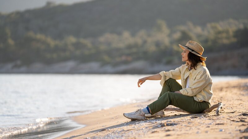 Mona Vetsch reist rund ums Mittelmeer und besucht ausgewanderte Schweizerinnen und Schweizer von Ost bis West. – Bild: SRF