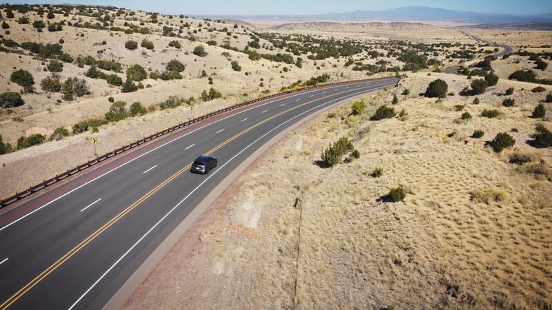 Der ‚Germinator‘ macht sich auf den Weg nach Española. – Bild: Warner Bros. Discovery