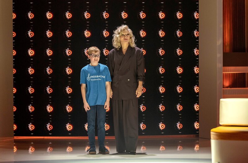 Emil (12) und Ina Müller. – Bild: NDR/​Thorsten Jander