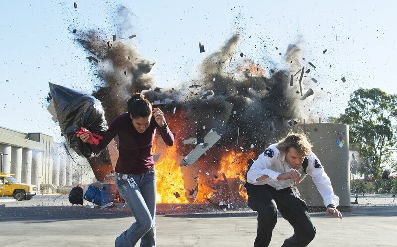 L-R: Special Agent Kensi Blye (Daniela Ruah) und Marty Deeks (Eric Christian Olsen) – Bild: PLURIMEDIA (CBS Broadcasting Inc.)
