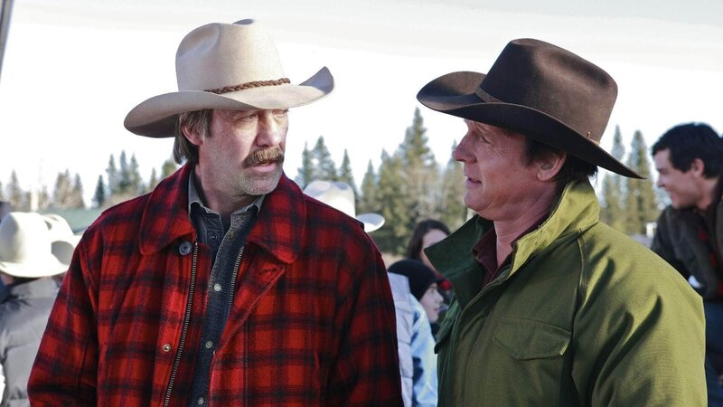 Die Kampfhähne Jack (Shaun Johnston, l.) und Tim (Chris Potter) treten beim Ausdauerrennen gegen einander an – Bild: MG RTL D