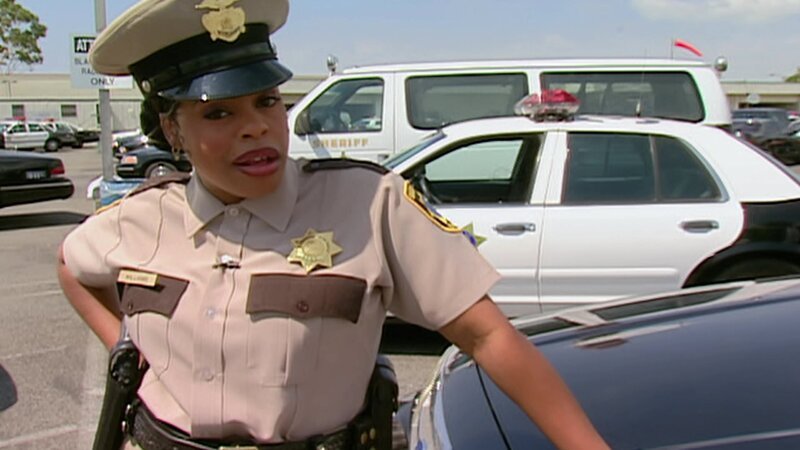 Deputy Raineesha Williams (Niecy Nash) – Bild: ViacomCBS Deputy Raineesha Williams (Niecy Nash) – Bild: ViacomCBS