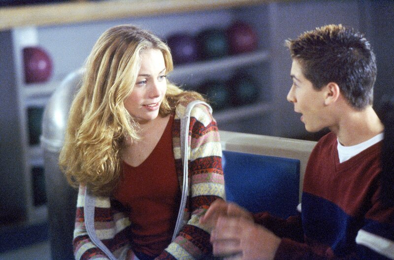 Beth (Alex McKenna), Reese (Justin Berfield) – Bild: ViacomCBS