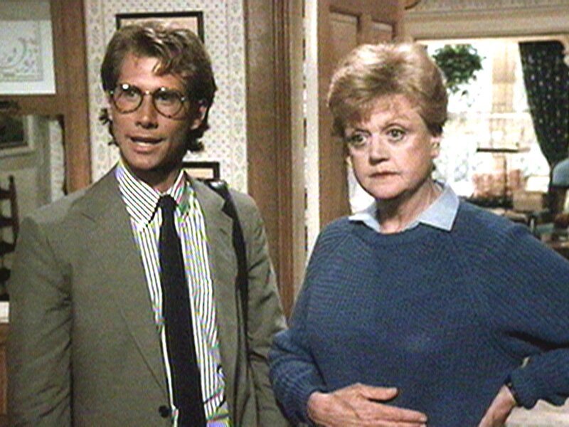 Jessica (Angela Lansbury) hat den Schriftsteller Michael Digby (Parker Stevenson) zu Gast. – Bild: Sat.1 Gold