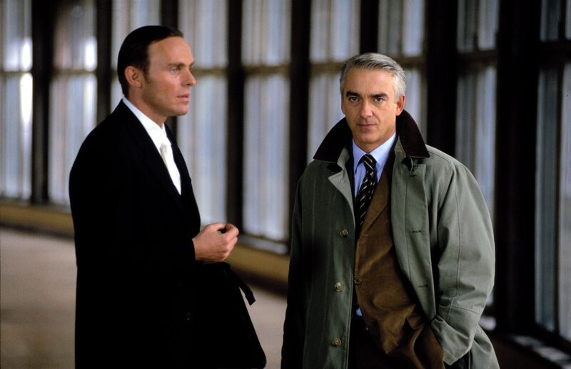 Felix trifft im Gericht auf Oberstaatsanwalt Riese. – Bild: SAT.1 /​ Hardy Spitz