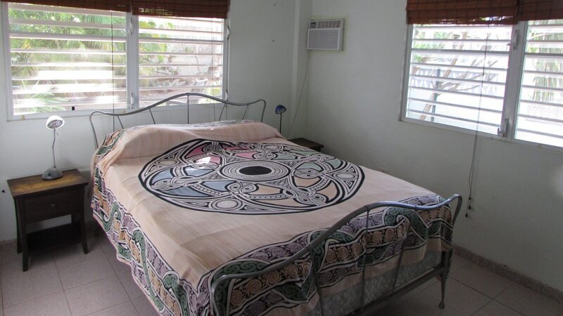 Interior, Bedroom of Casa Azul property in Vieques, Puerto Rico. As seen on HGTV’s Caribbean Life. – Bild: Scripps Networks, LLC