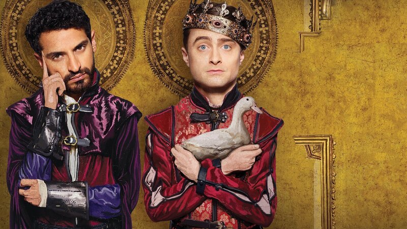 L-R:  Lord Vexler (Karan Soni), Prince Chauncley (Daniel Radcliffe) – Bild: Courtesy of Warner Brothers