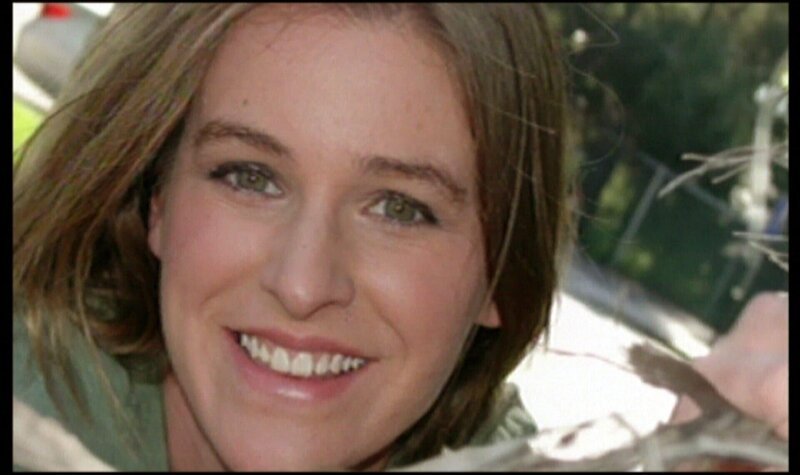 Tödliche Eifersucht – Jack findet seine Freundin Carol erschlagen in ihrer Wohnung. Sofort wird Jacks Ex-Freundin verdächtigt … – Bild: RTL II