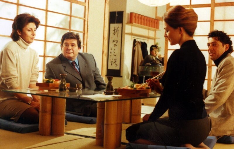 v.l.: Luiserl (Mona Seefried), Joe (Erwin Steinhauer), Kati (Martina Gedeck), Joans (Gregor Bloeb). – Bild: Bayerischer Rundfunk