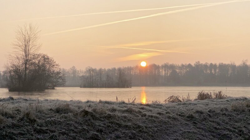 Traditionelle Teichwirtschaften wie die Aschauteiche sind ein Teil der Kulturlandschaft. – Bild: NDR/​TV Plus