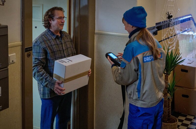 Bjarne Mädel (Ralf Prange), Katharina Marie Schubert (Dörte Krampitz) – Bild: NDR/Thomas Leidig Bjarne Mädel (Ralf Prange), Katharina Marie Schubert (Dörte Krampitz) – Bild: NDR/Thomas Leidig