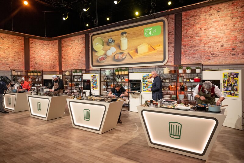 Cornelia Uetrecht, Pepe Palme, Lena Ringwald, Alexander Herrmann, Jakl Wolf – Bild: RTL