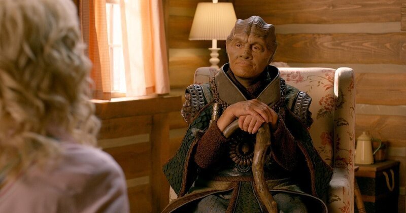 Dolly Parton (l.); Heveena (Rena Owen, r.) – Bild: Twentieth Century Fox Film Corporation