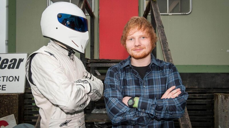 The Stig (l.), Ed Sheeran – Bild: TVNOW /​ © BBC Worldwide