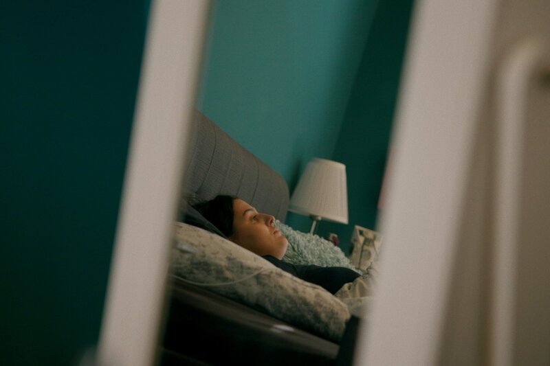 NZZ Format Diagnose unbekannt – Wenn Ärzte und Patienten jahrelang im Dunkeln tappen Vanessa, Protagonistin im Film – Bild: SRF/​NZZ Format