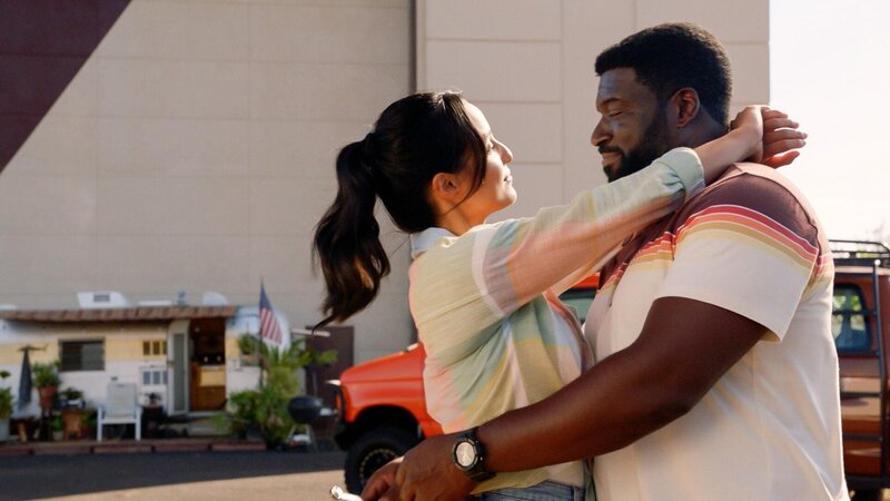 Mahina (Emily Alabi) und Theodore TC Calvin (Stephen Hill)  +++ – Bild: RTL /​ MMXXIII CBS Studios Inc and Universal Television LLC. /​ Vier Stunden