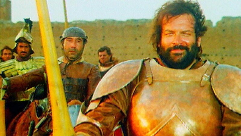 Hector Fieramosca (Bud Spencer), raufwütiger Anführer einer kleinen Söldnertruppe, hat endlich Gelegenheit, seine berühmte Kampfkraft unter Beweis zu stellen: Er befreit die belagerte Festung Barletta und rettet die vom Hungertod bedrohten Bewohner. – Bild: RTL